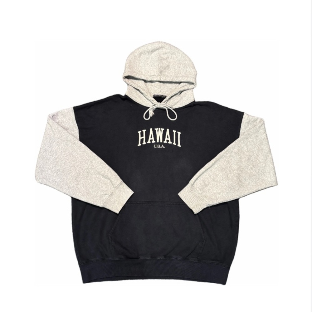Brandy Melville Hawaii USA Black and Gray Hoodie